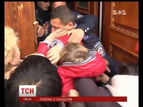 Жителі містечка Коростишів з боєм відстоювали своє право на медичну допомогу