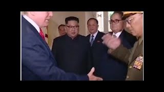 Trumpın Eli Havada Kaldı