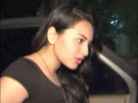 Sonakshi Sinha's ring worth Rs25 lakhs gets stolen