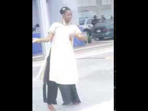 Tum Tak Oye Boy Charlie Dance