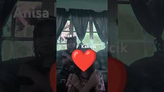 Anisa Menari Dengan Kak Ciknya