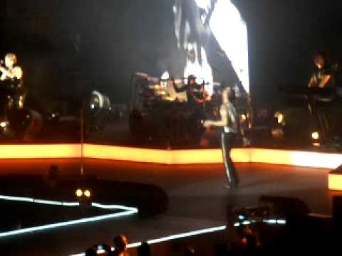 Depeche Mode-Master & Servant-Entire Song from MSG, NYC 8.4.09