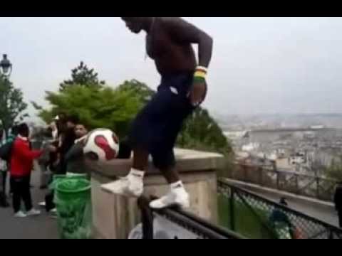 VIDEOS DE RONALDINHO Y SU MAGIA videos de ronaldinho y su magia: