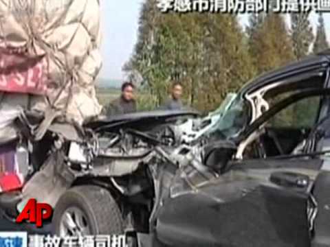 China expressway pileup kills 5 - Worldnews.
