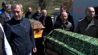 Oyuncu Şehsuvar Aktaşın, Yangında Ölen Babası Ve Üvey Annesi Bartında Toprağa Verildi