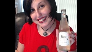 Moderatrix Tries Sipp Ginger Blossom Soda