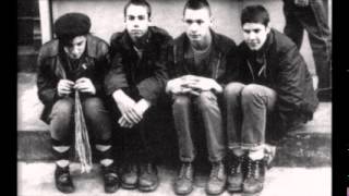 Watch Beastie Boys Egg Raid On Mojo video