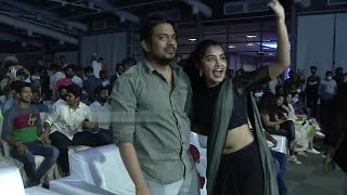 Anupama Parameswaran Hot Y Expose Her Yummy Stomach Body Tummy Big Navel Hole Show In Black Saree