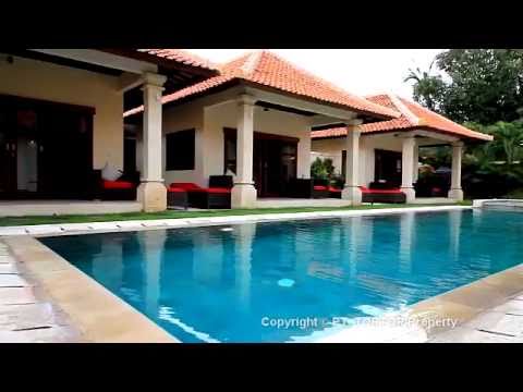 Bedroom Houses  Rent on Seminyak Bali Villa Santi For Rent Sale 4 Bedrooms Private Home