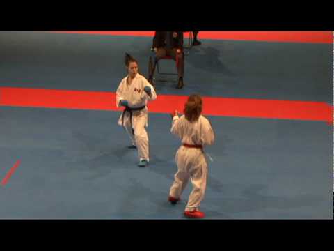 2009 WKF Jr Worlds Junior Female -48 Kg Aka USA vs Ao Canada...