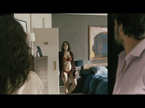Sin Identidad T2 - MarÃa deja en evidencia a Juan delante de Helena