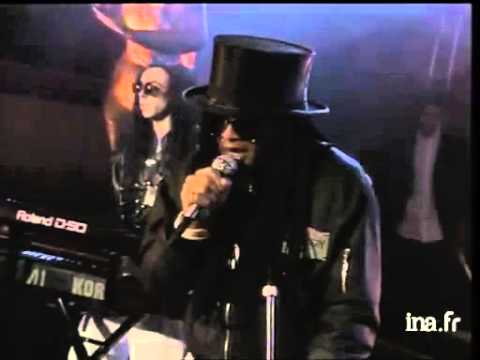 Milli Vanilli Blame it on the rain - Archive INA