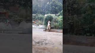 Ligo Muna Tayo Sa Ulan...