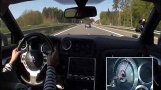 GT-R vs 911 Turbo (highway) GT-R vs 911 Turbo (highway)