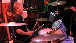Watch Doobie Brothers The Master video