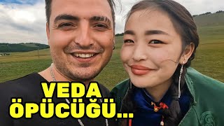 Mo Kizla Sarilip Aşkimizi İti̇raf Etti̇k Ama