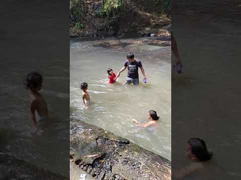 mandi di sungai asiik gaes