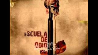 Watch Escuela De Odio En Guerra video