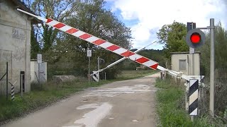 Spoorwegovergang Buonconvento I Railroad Crossing Paggio A Livello