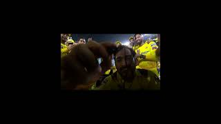 Ms Dhoni Signed The Camera After Winning Ipl Trophy