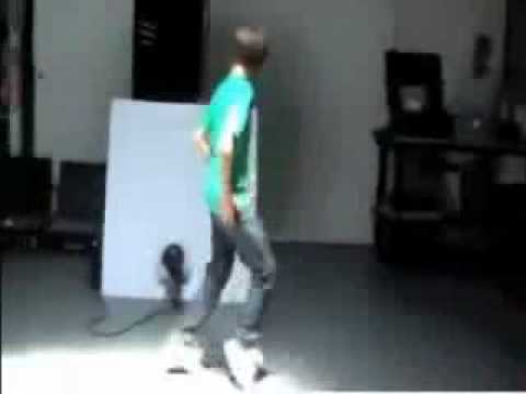 Justin Bieber Moon Walk ! justin bieber fails driving test. Justin Bieber Moon Walk !