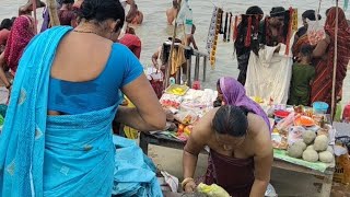 Dham Mein Snan Karne Ke Liye Umra Lakhon Shradhaluon Ka Bheed Dashara Ke Din Pahle Viral