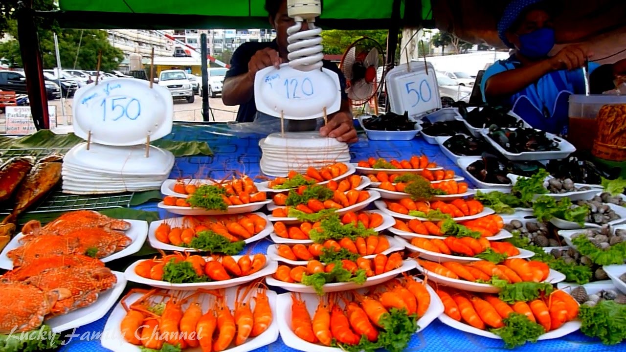 Групповое порно в Паттайе с тайской морковью