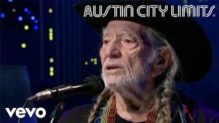 Watch Willie Nelson Fly Me To The Moon video