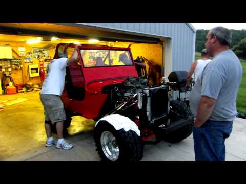 Heavily Modified Willys Jeep Chevy small block V8 Startup breakin