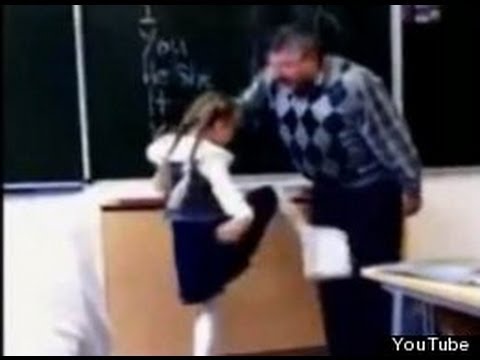 Молодая студентка встретилась со своим учителем ради секса