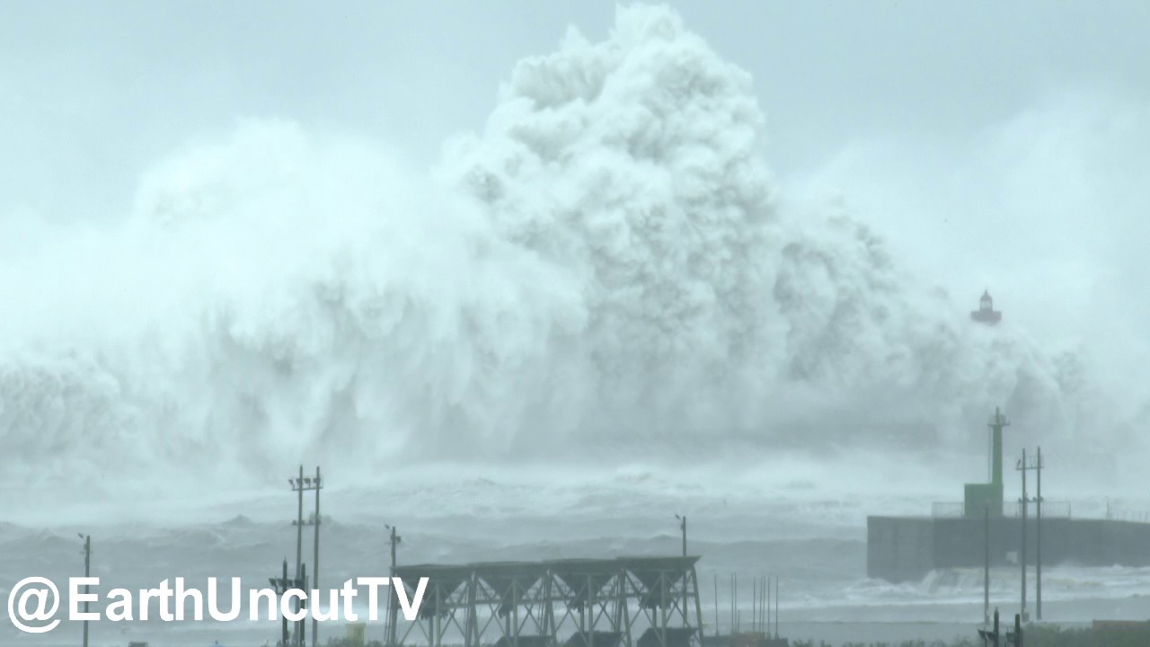 Biggest Crashing Waves Ever Filmed?!