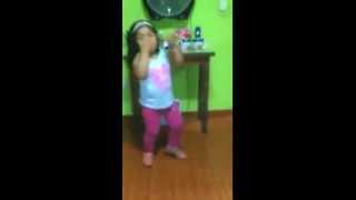 Video De Niña Bailando Que Graciosaaaa