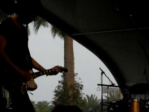 the Raveonettes - Little Animal (Live at Coachella 2010)