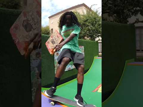Jon Jon skating with a pizza in his hand‼️🍕🐢🛹 #skateclipsdaily #skateboarding #miniramp #ramp