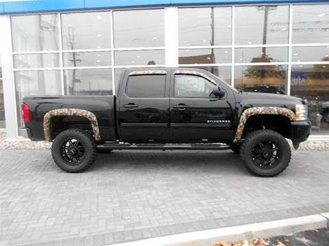 Chevy Silverado Lifted Mudding