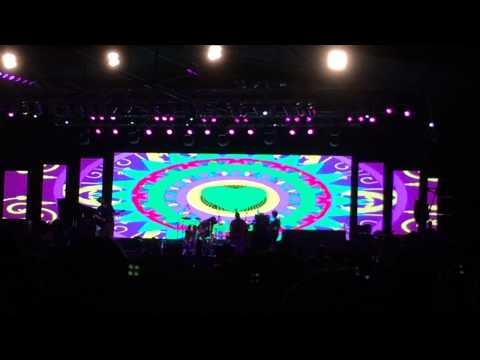 Atif Aslam - Gulabi Aankhen LIVE Chennai 18 Jan 14