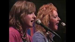 Watch Indigo Girls Strange Fire video