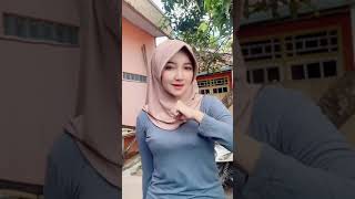 Tikachiuuu Menari Ikuti Lagu
