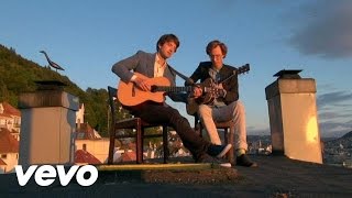 Watch Kings Of Convenience Me In You video