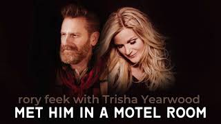Watch Trisha Yearwood Met Him In A Motel Room video