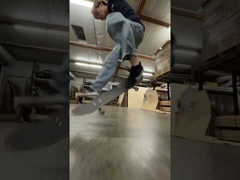 Name the tricks ⁉️ #skateboardingisfun #skateclipsdaily #skatelife #skateboarding #doakickflip