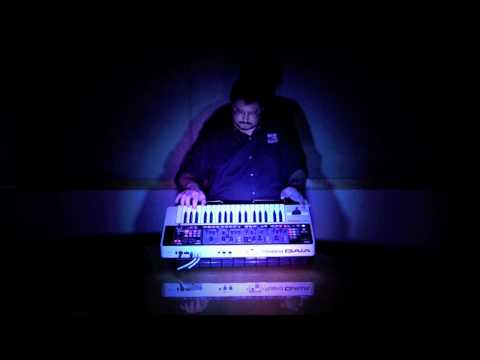 Roland GAIA SH-01 Demo with Daniel Fisher - Sweetwater Bonus Bank