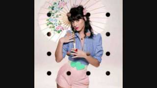 Watch Katy Perry Hook Up video