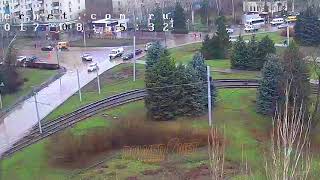 Видео ДТП (авария г. Волжский) ул. Карбышева ул. Энгельса 12-12-2017 08-55 от Медиапортал ВОЛЖСКИЙ ПЛЮС от POWERNET, улица Энгельса, Волжский, Россия