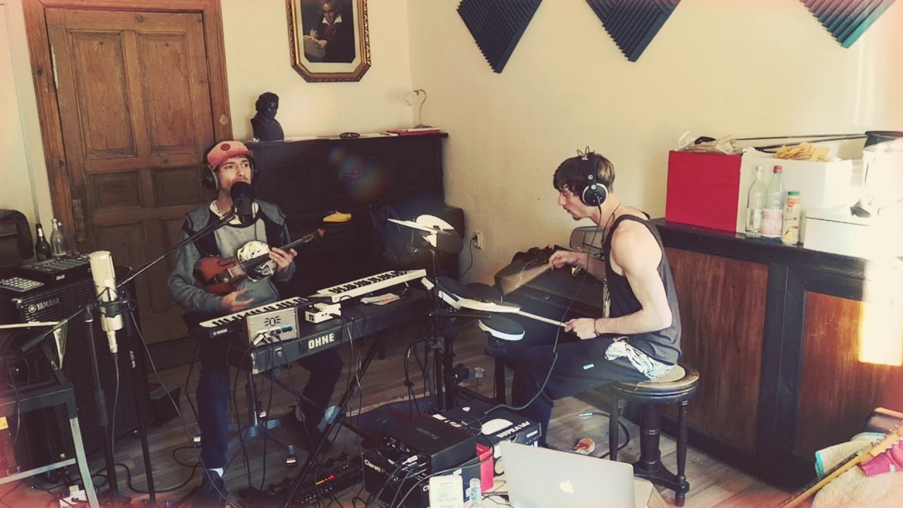 Tanga Elektra: at home - new songs #1 LIFE