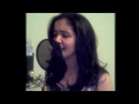 Aahatein (Ek Main Aur Ekk Tu) female version FULL SONG w lyrics...