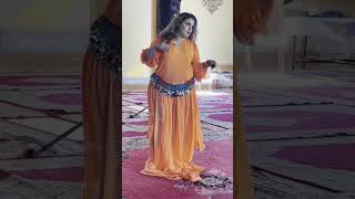 الحيحة و النشاط كيف ديما - شاخضة مع مجموعة الفنانة سارة طيارة