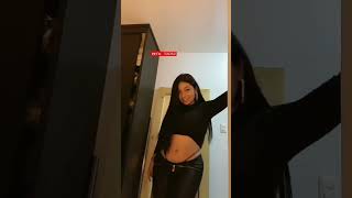 Rivika Mani Y Hot