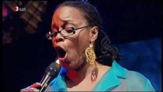 Watch Dianne Reeves Sing My Heart video