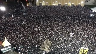 Thousands At The Lag Ba'omer Celebration In Kiryas Yoel, By Rabbi Ahron Teitelbaum of Satmer